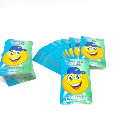 Autocollants imperméables découpés avec des matrices faits sur commande ovales de vinyle de la bande dessinée BOPP CMYK d'autocollants de Pantone