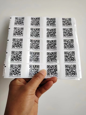Coupe de baiser Tailles différentes Autocollant Qr intelligent personnalisé Étiquettes autocollants